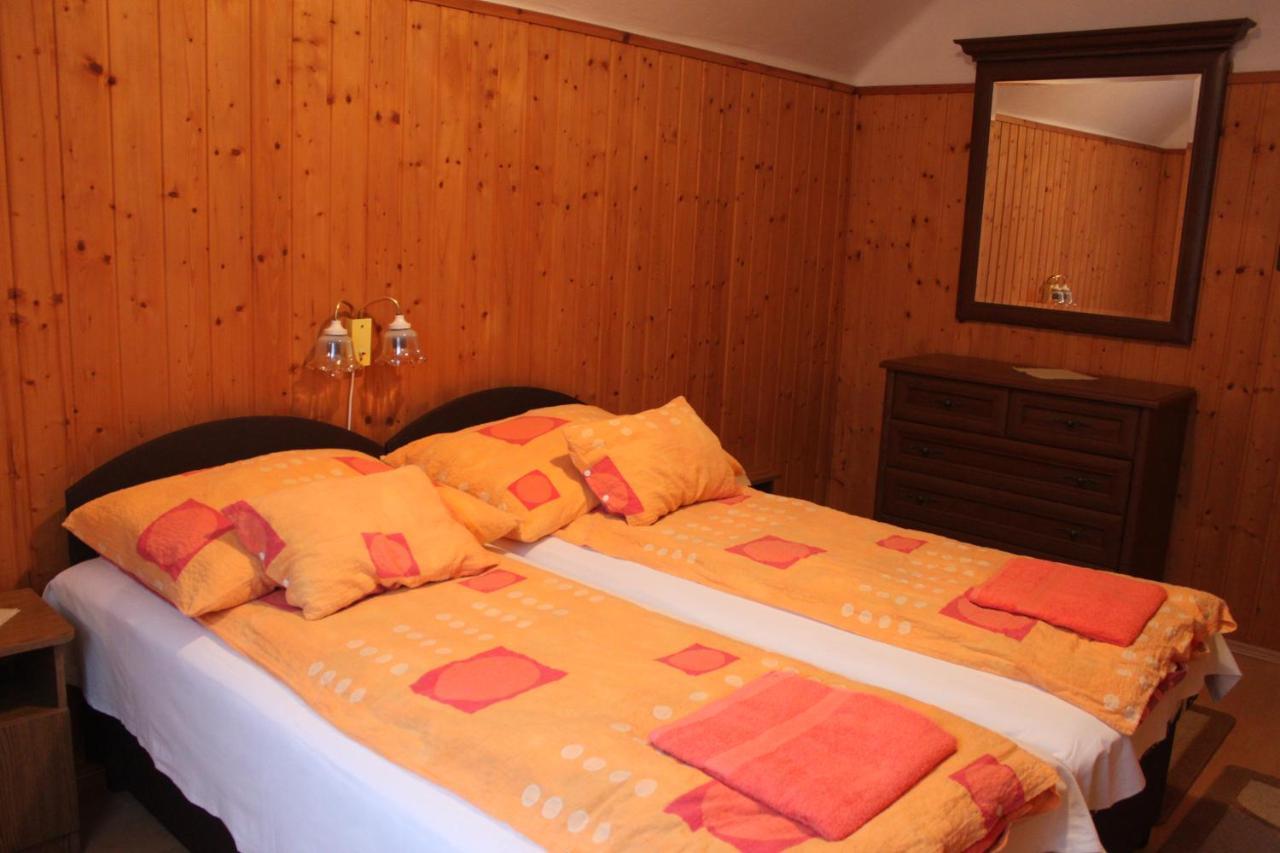 Dapsy Vendeghaz Hotel Josvafo Ngoại thất bức ảnh