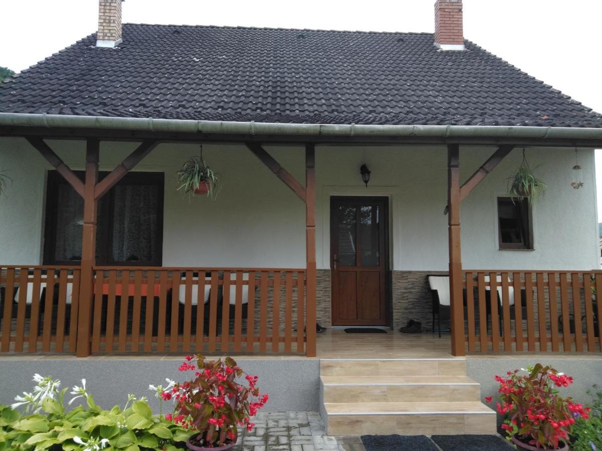 Dapsy Vendeghaz Hotel Josvafo Ngoại thất bức ảnh